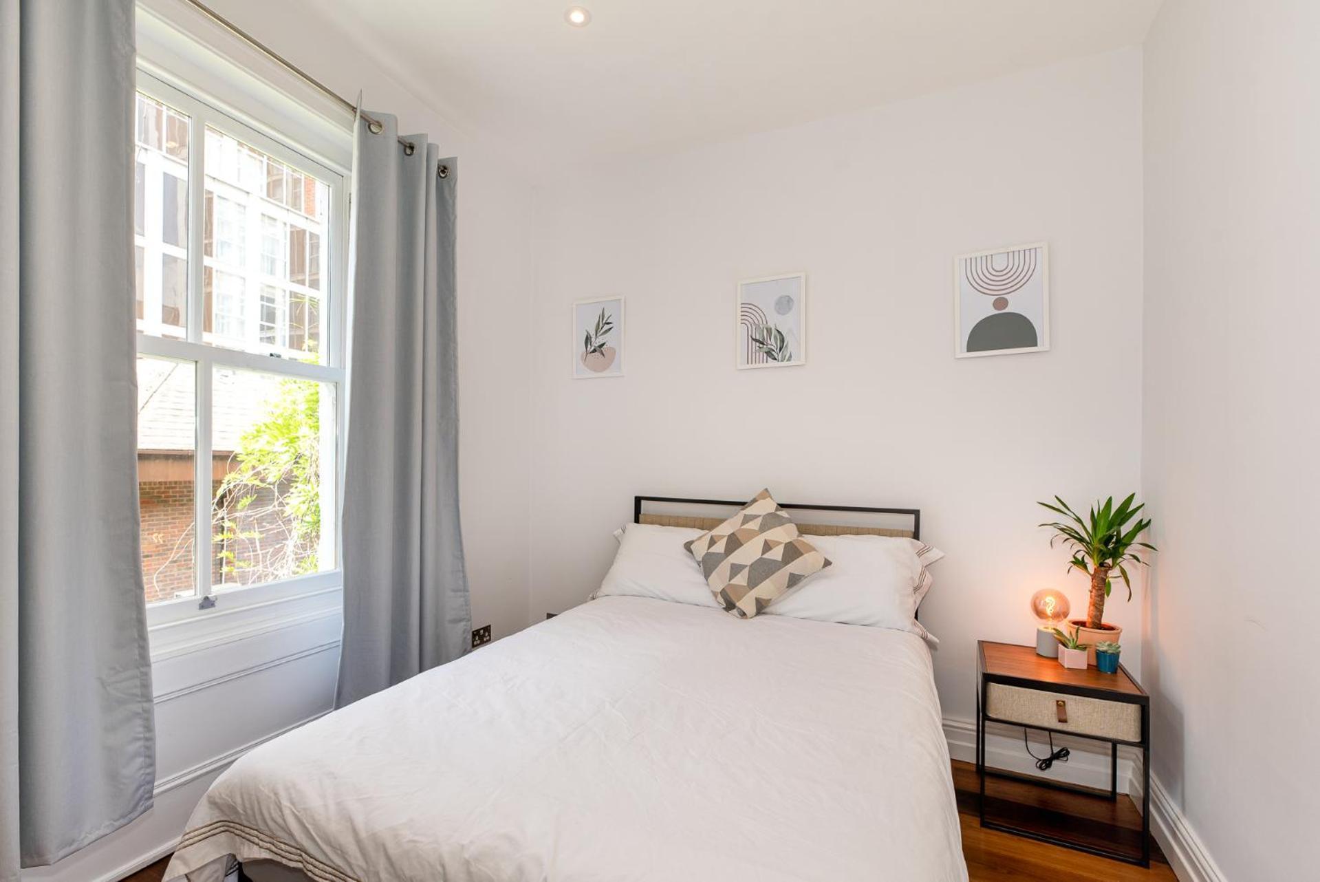2-Bedroom Victorian Apartment In Kensington Londra Esterno foto