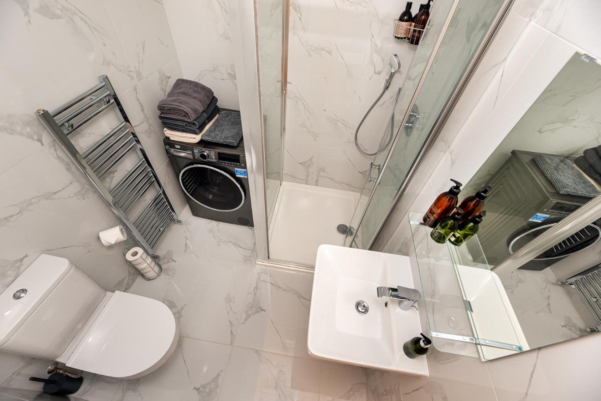 2-Bedroom Victorian Apartment In Kensington Londra Esterno foto
