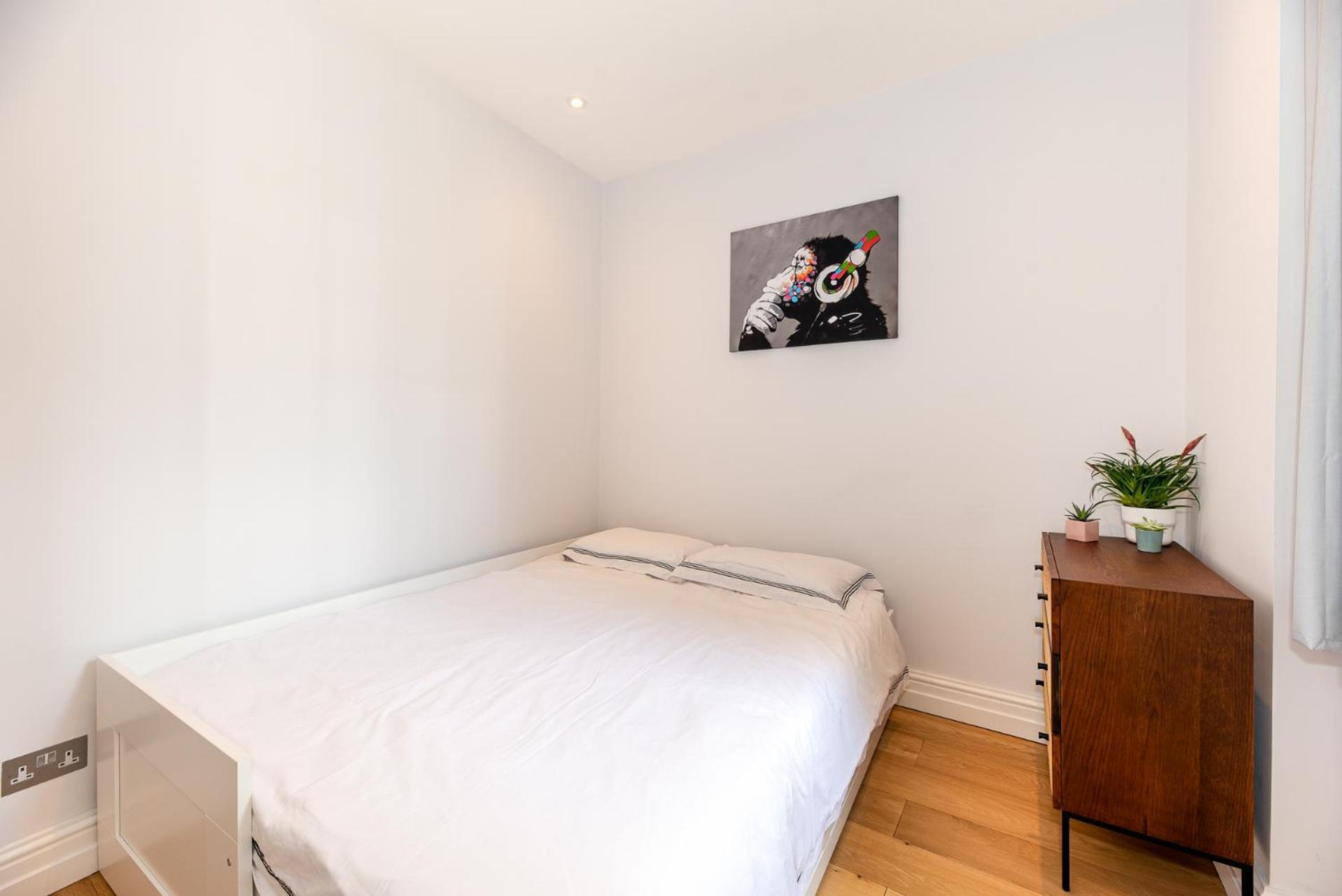2-Bedroom Victorian Apartment In Kensington Londra Esterno foto