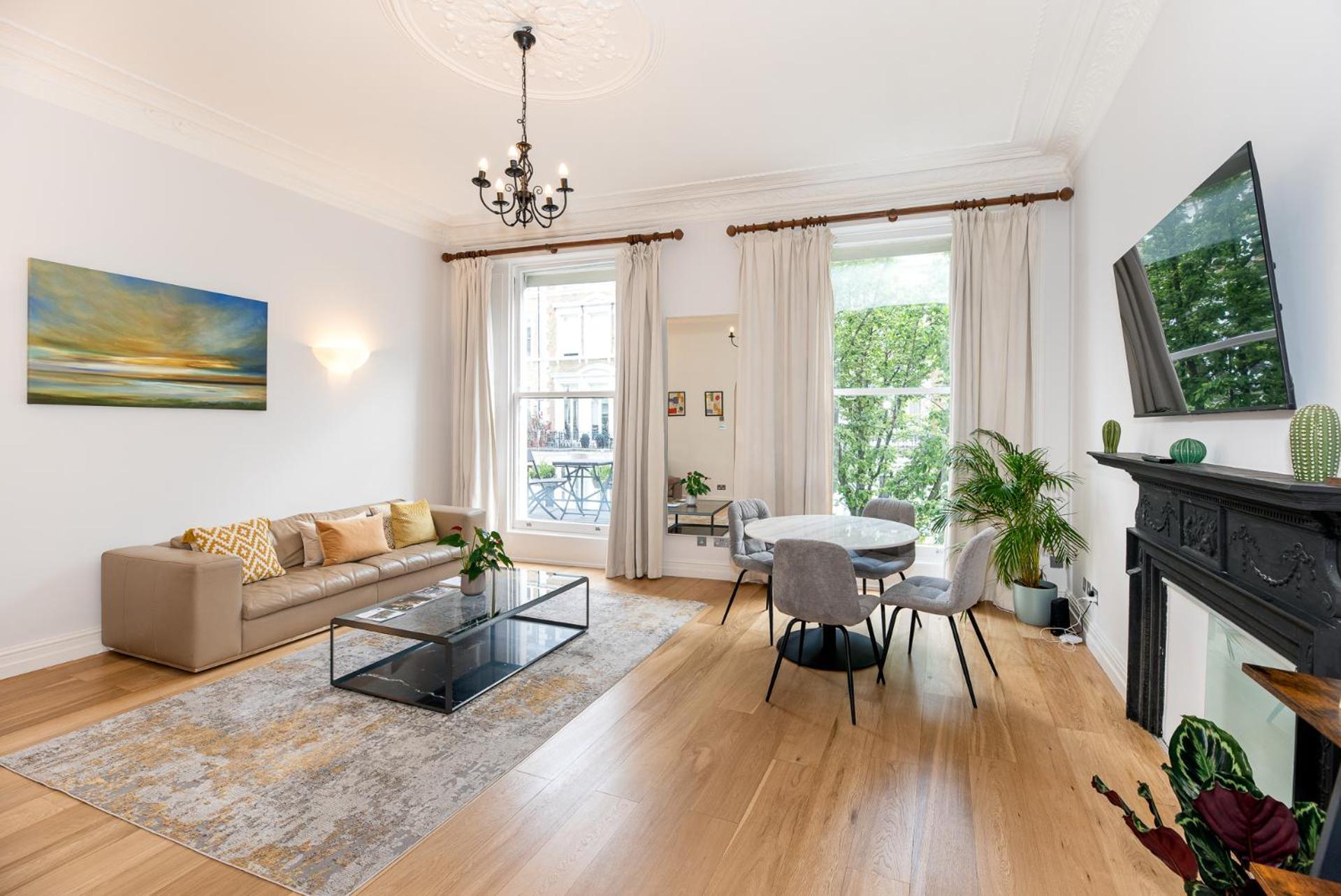 2-Bedroom Victorian Apartment In Kensington Londra Esterno foto